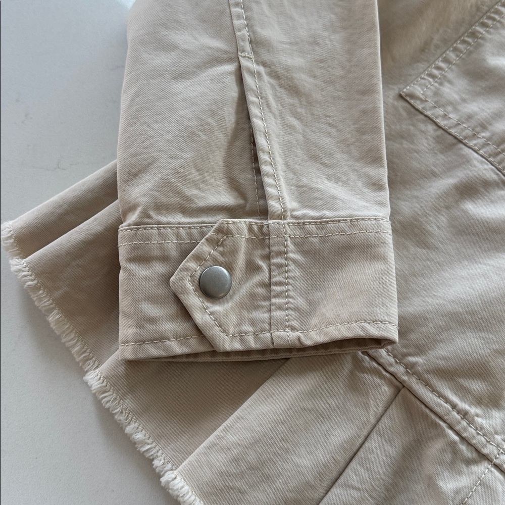 Gap Tan Button-Up Jacket With Pleated Bottom Size… - image 3